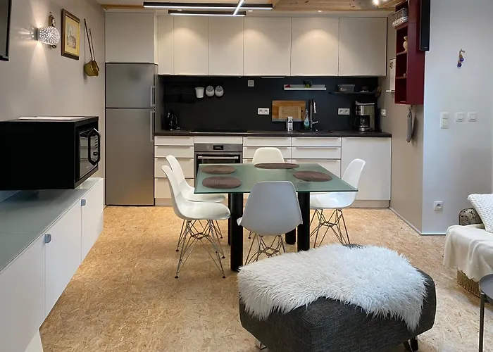 La Parentale Apartment *